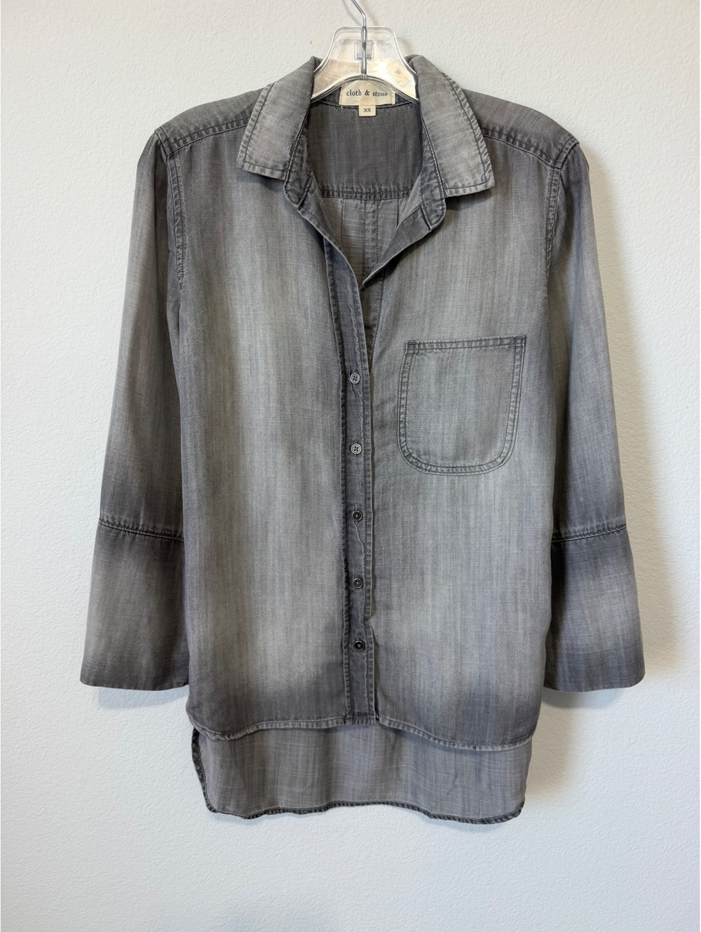 Cloth & Stone 3/4 Sleeve Button Front Gray Tone Hi-Low Shirt Women's Size XS